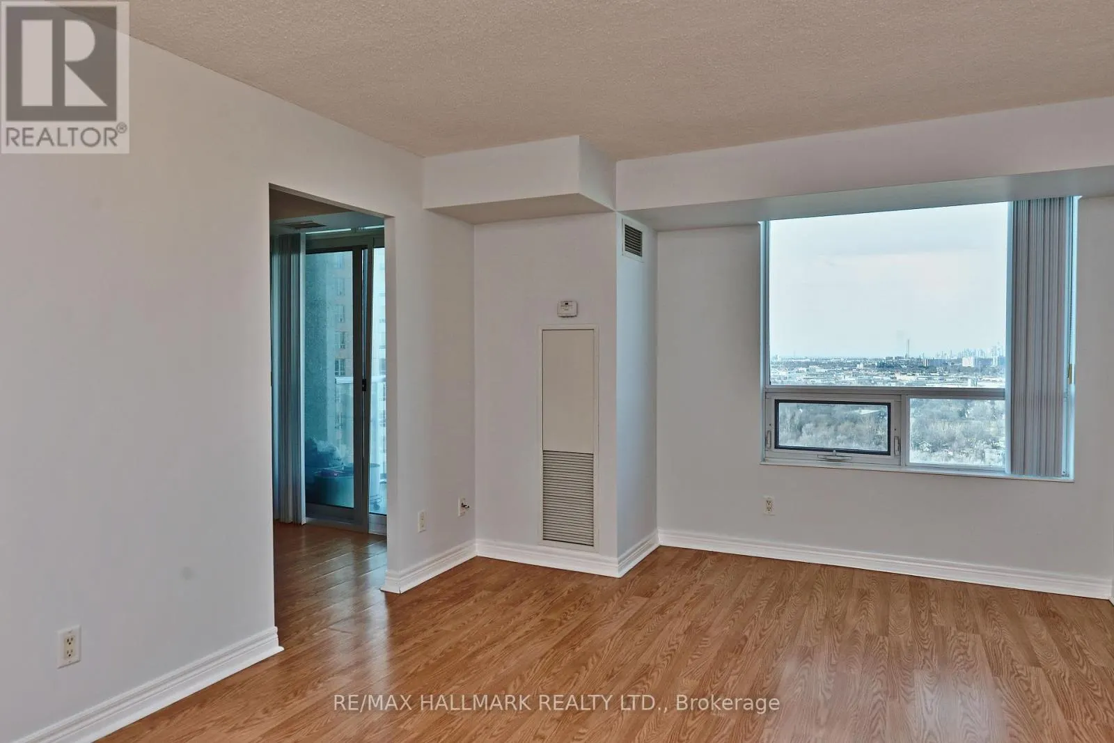 2115 - 83 BOROUGH DRIVE