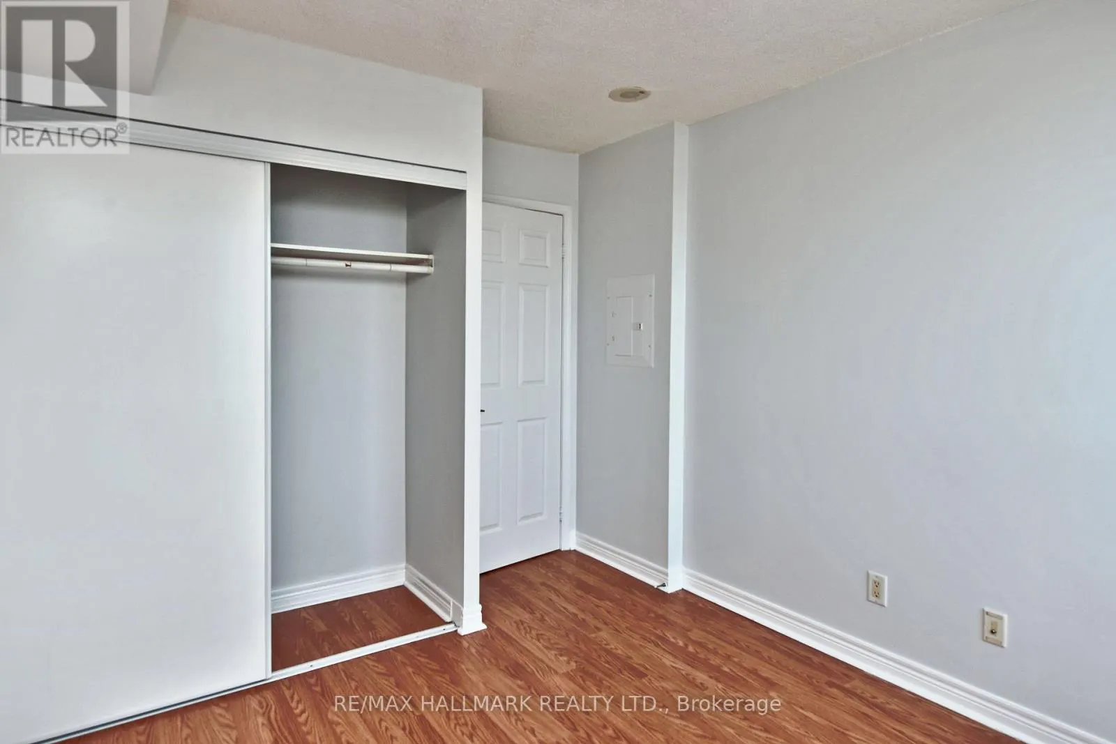 2115 - 83 BOROUGH DRIVE