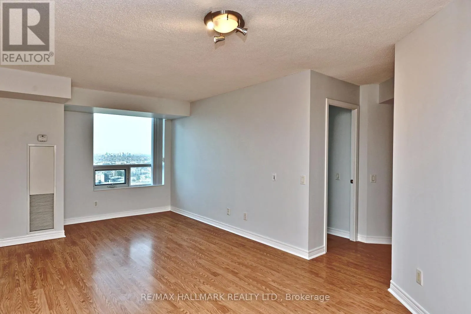 2115 - 83 BOROUGH DRIVE