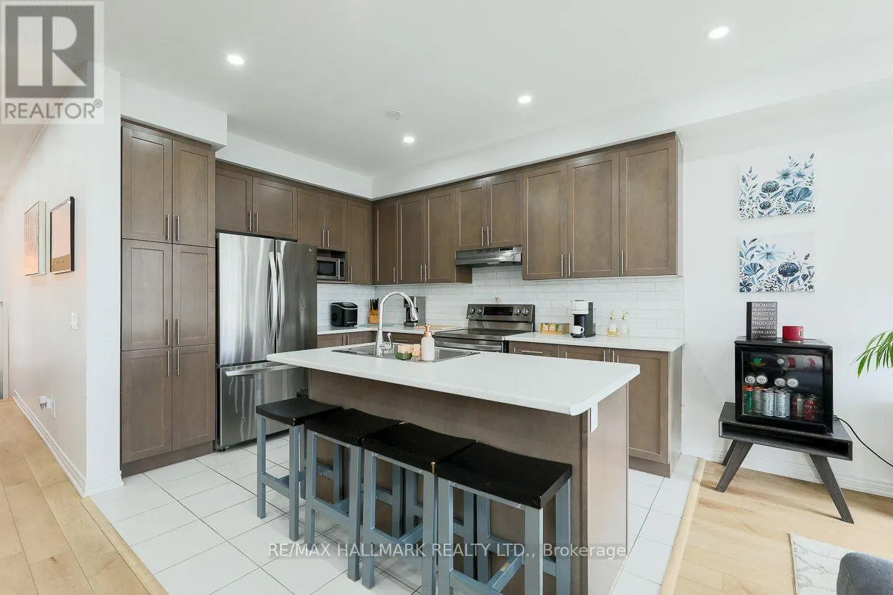 1090 LOCKIE DRIVE