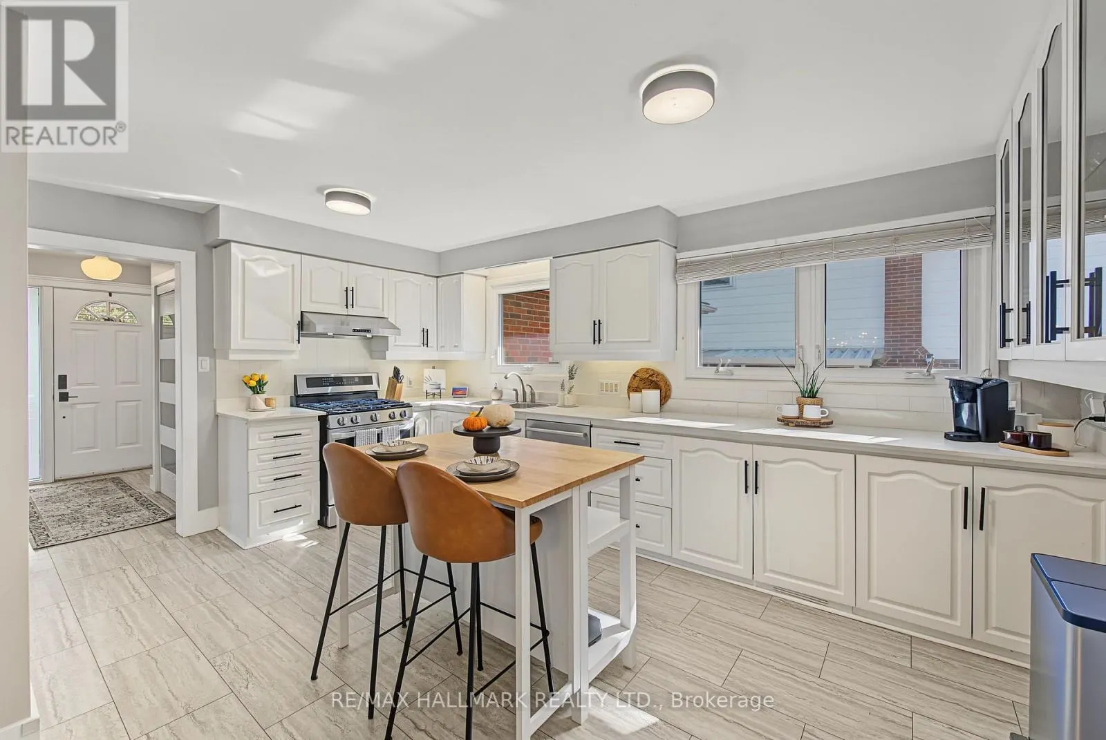 242 BEECHGROVE DRIVE