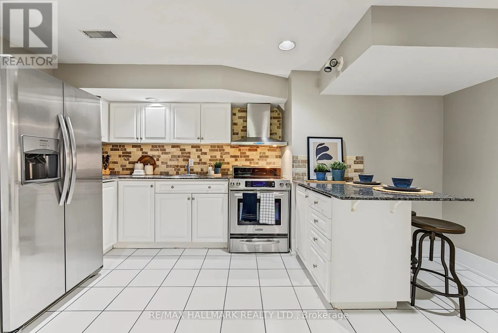 242 BEECHGROVE DRIVE