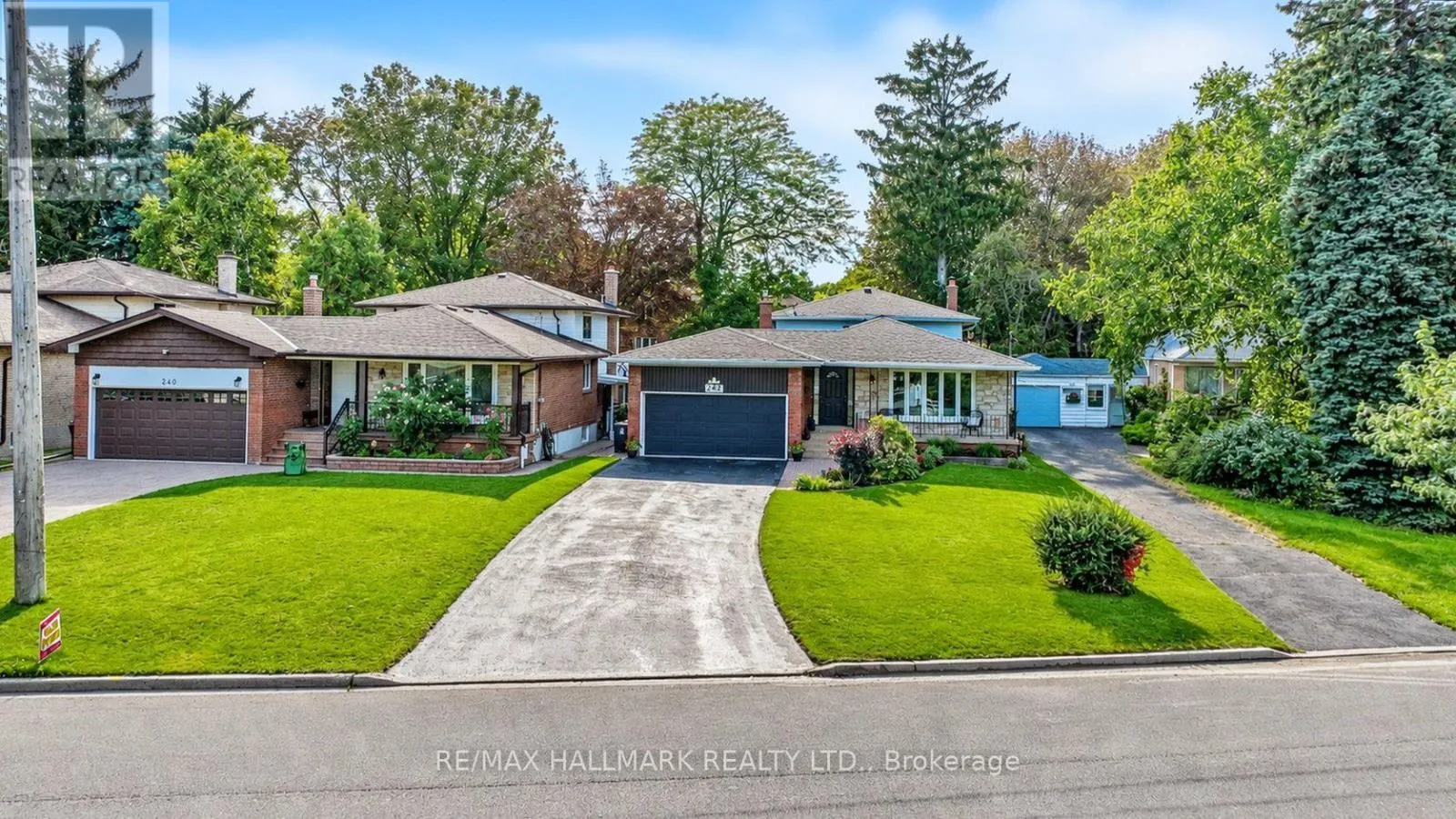 242 BEECHGROVE DRIVE