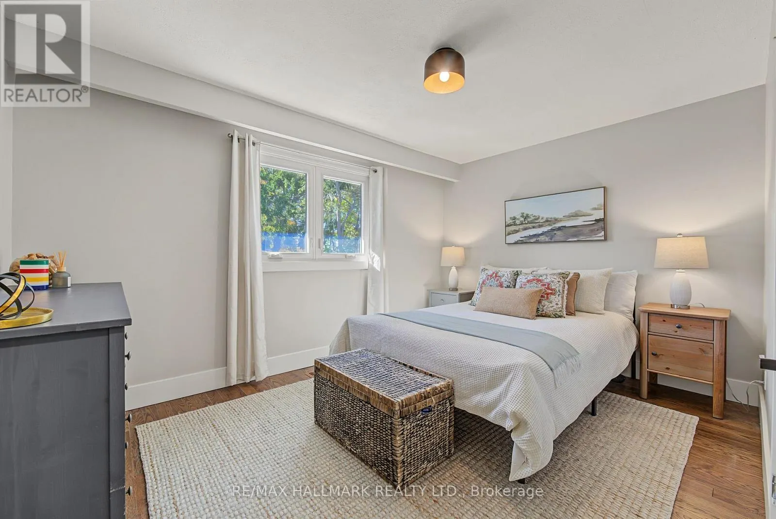 242 BEECHGROVE DRIVE