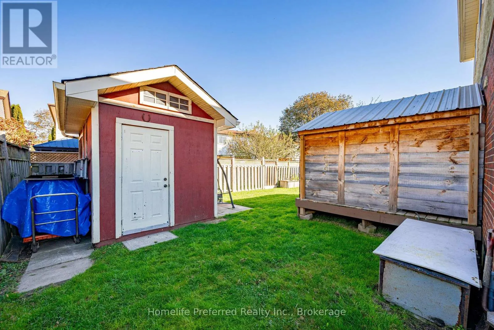 5 SOUCH COURT