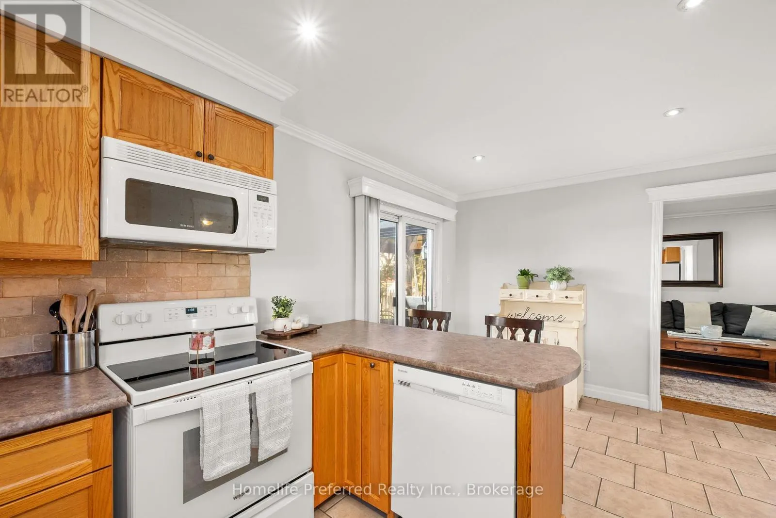 5 SOUCH COURT