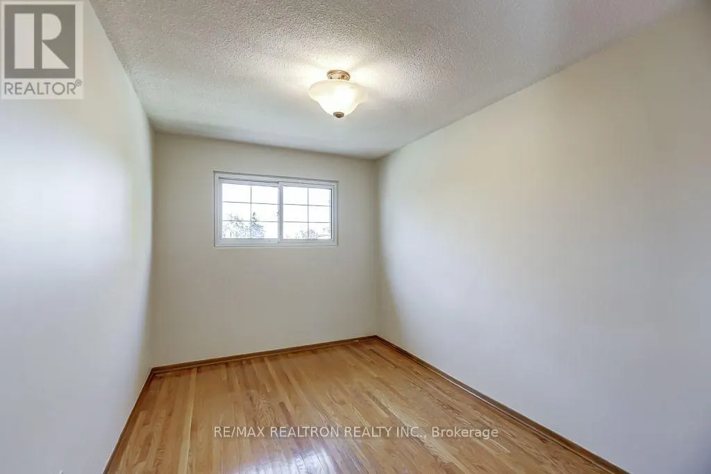 2 LITTLELEAF DRIVE