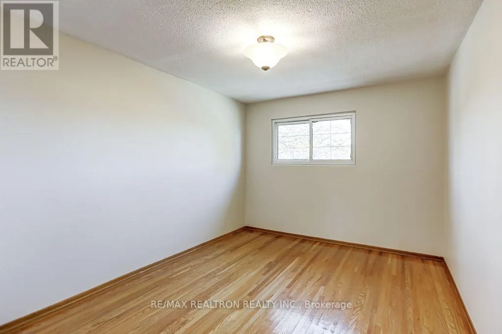 2 LITTLELEAF DRIVE