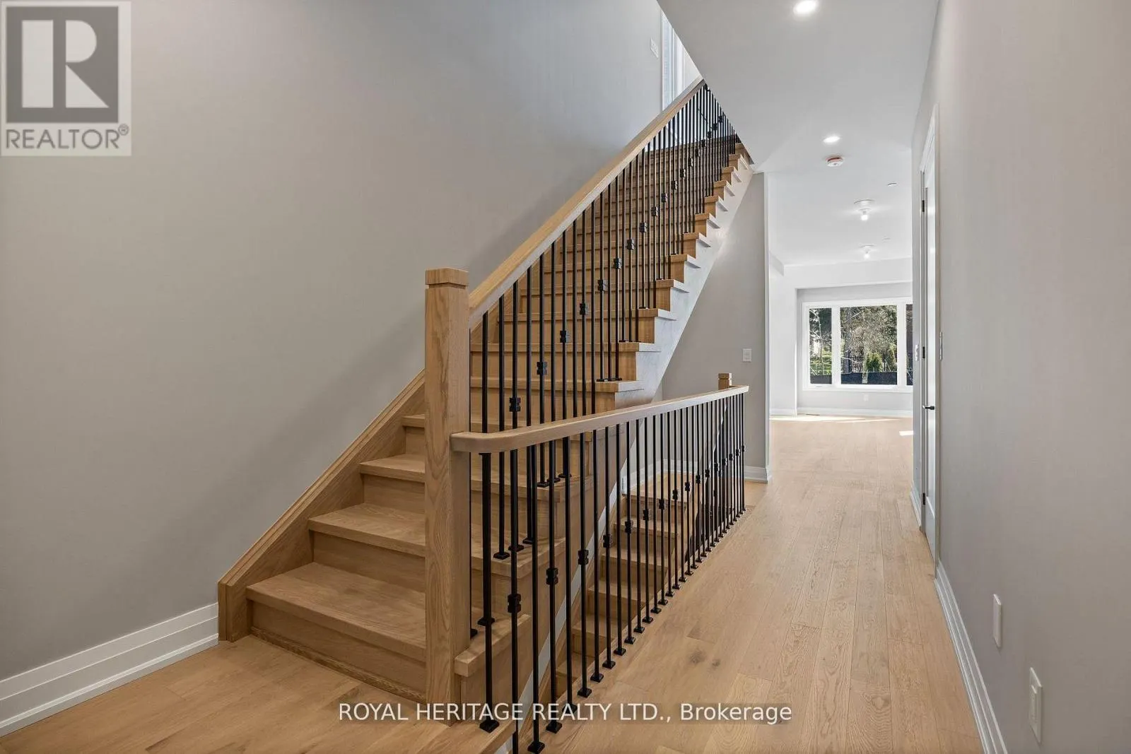 25 INVERLYNN WAY
