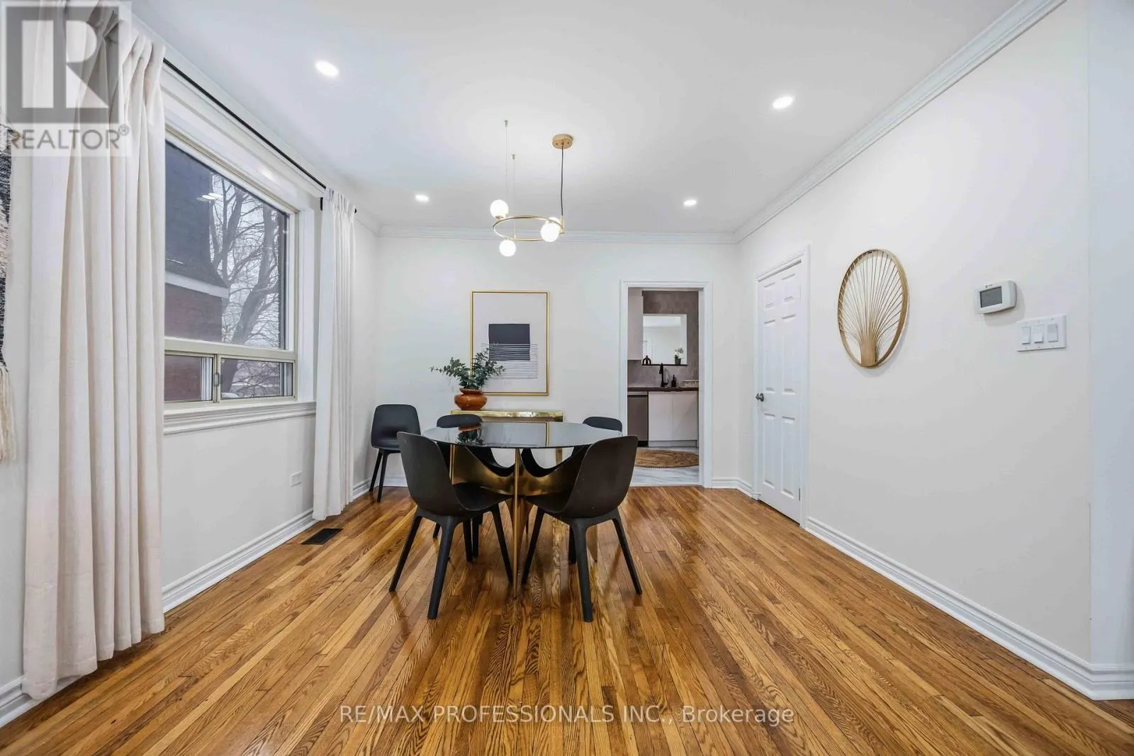 11 BRYANT AVENUE