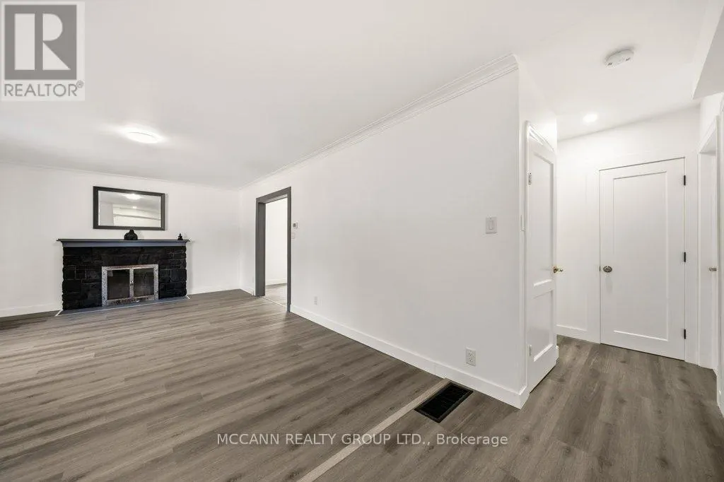 124 SCARBORO CRESCENT