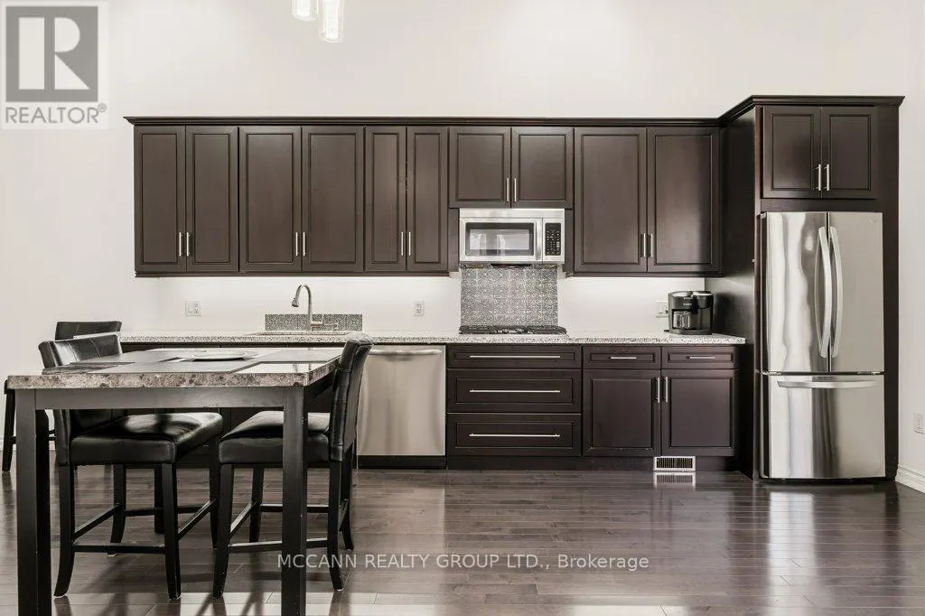 124 SCARBORO CRESCENT