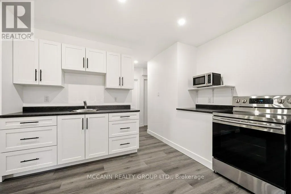 124 SCARBORO CRESCENT