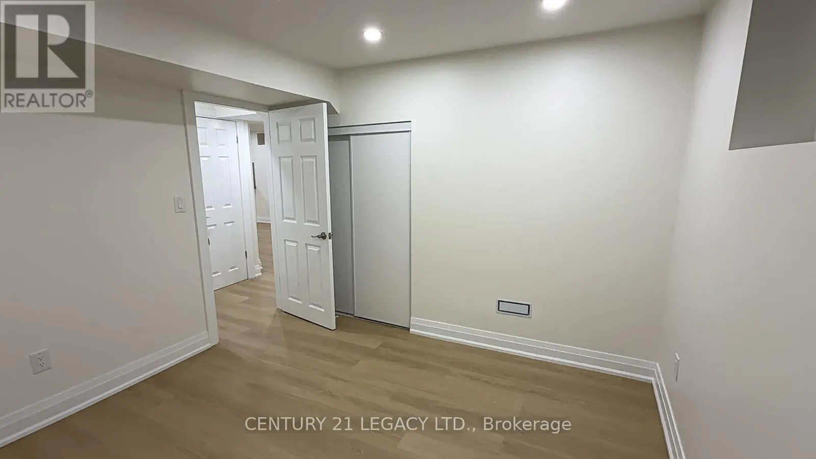 LOWER - 935 CATSKILL DRIVE