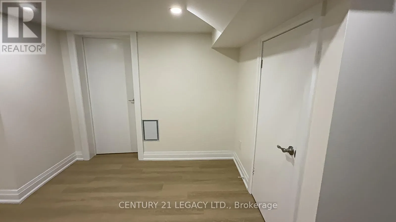 LOWER - 935 CATSKILL DRIVE
