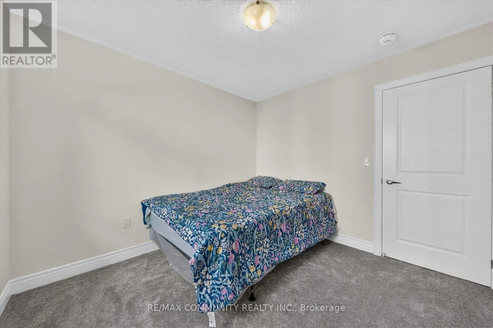 19 ROGERSON STREET