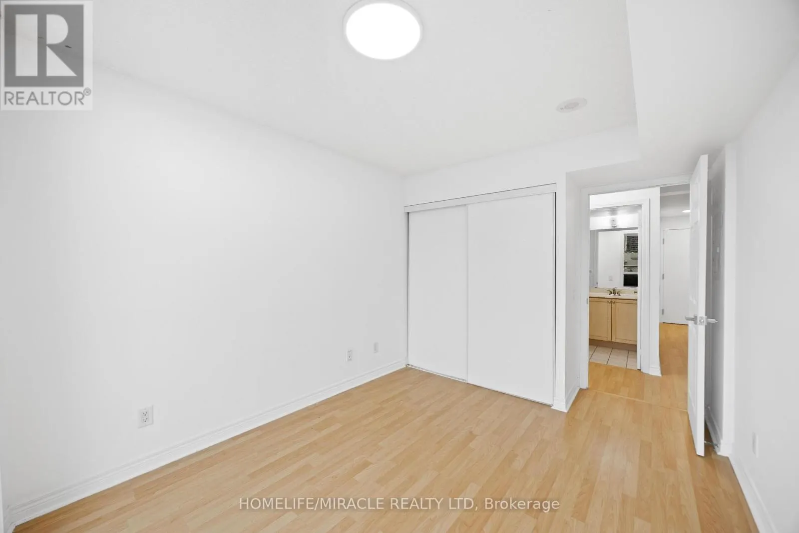 410 - 83 BOROUGH DRIVE