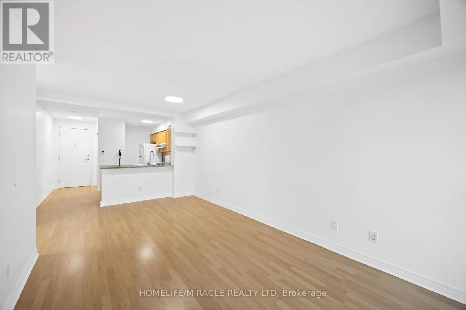 410 - 83 BOROUGH DRIVE