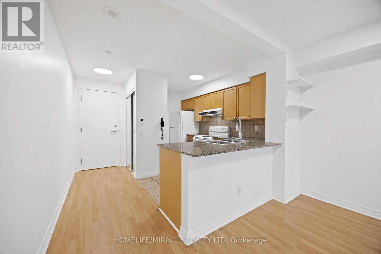 410 - 83 BOROUGH DRIVE