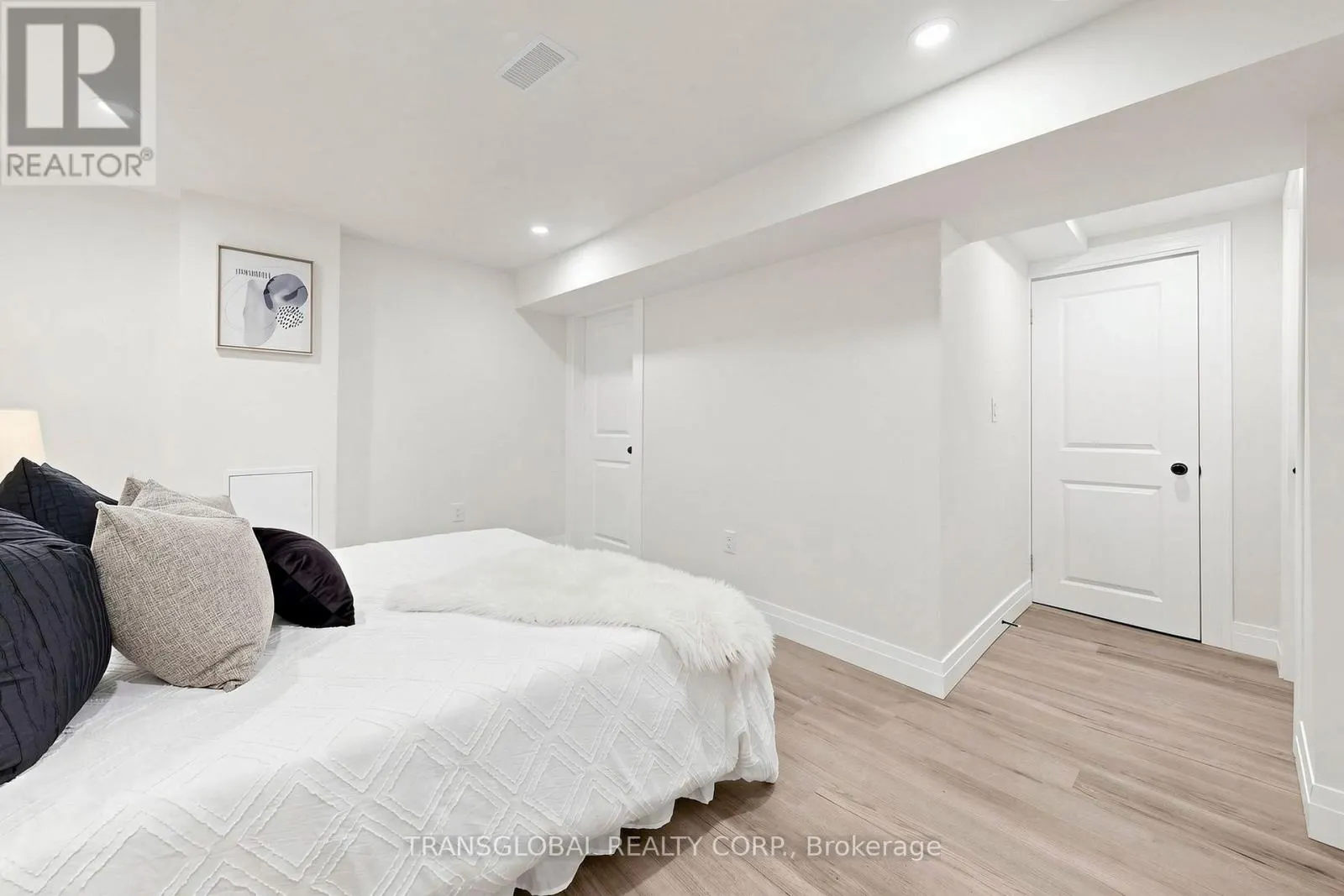 10 ANTICOSTI DRIVE
