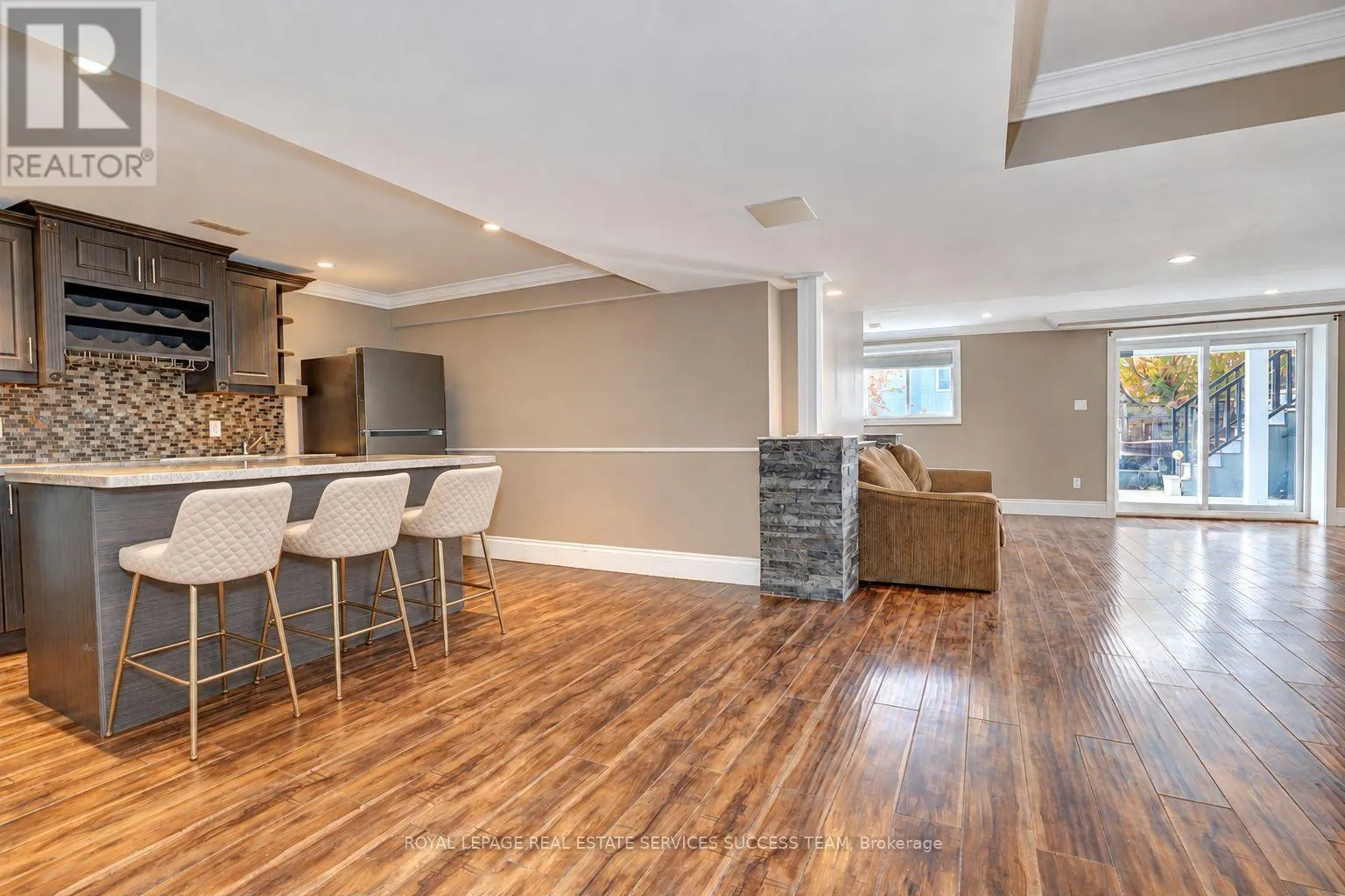 1684 FINKLE DRIVE