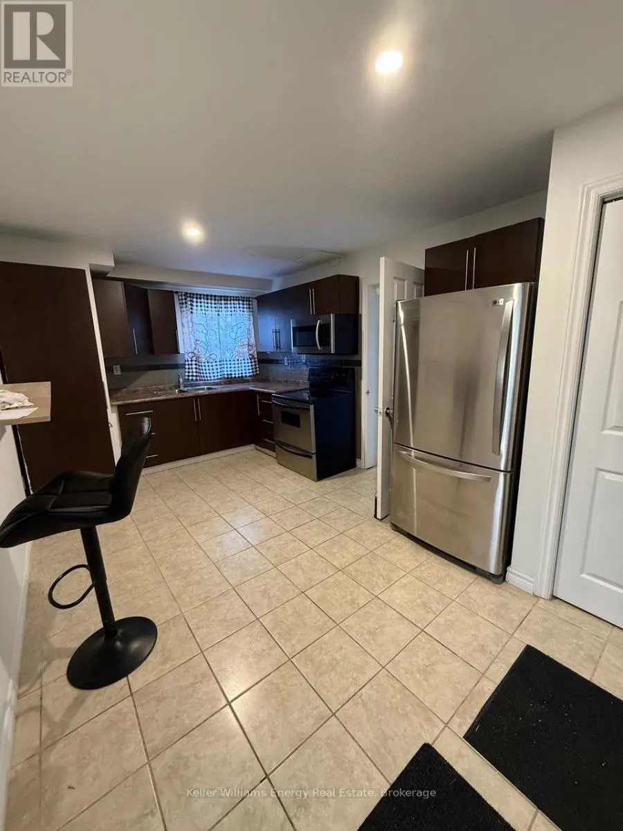 3 - 645 TOWNLINE ROAD N #3