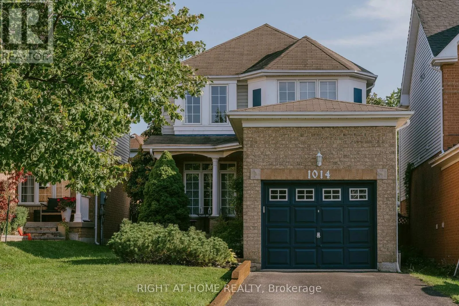 1014 SUMMITVIEW CRESCENT