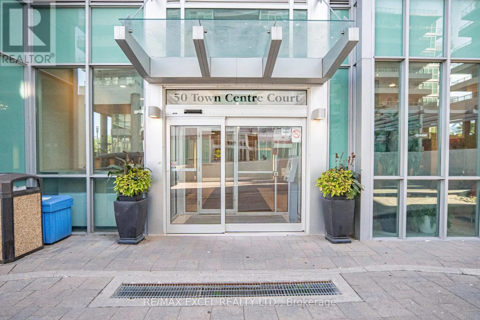 2304 - 50 TOWN CENTRE COURT