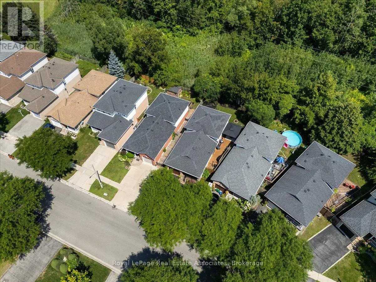 1464 TROWBRIDGE DRIVE