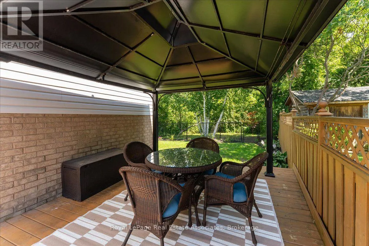 1464 TROWBRIDGE DRIVE