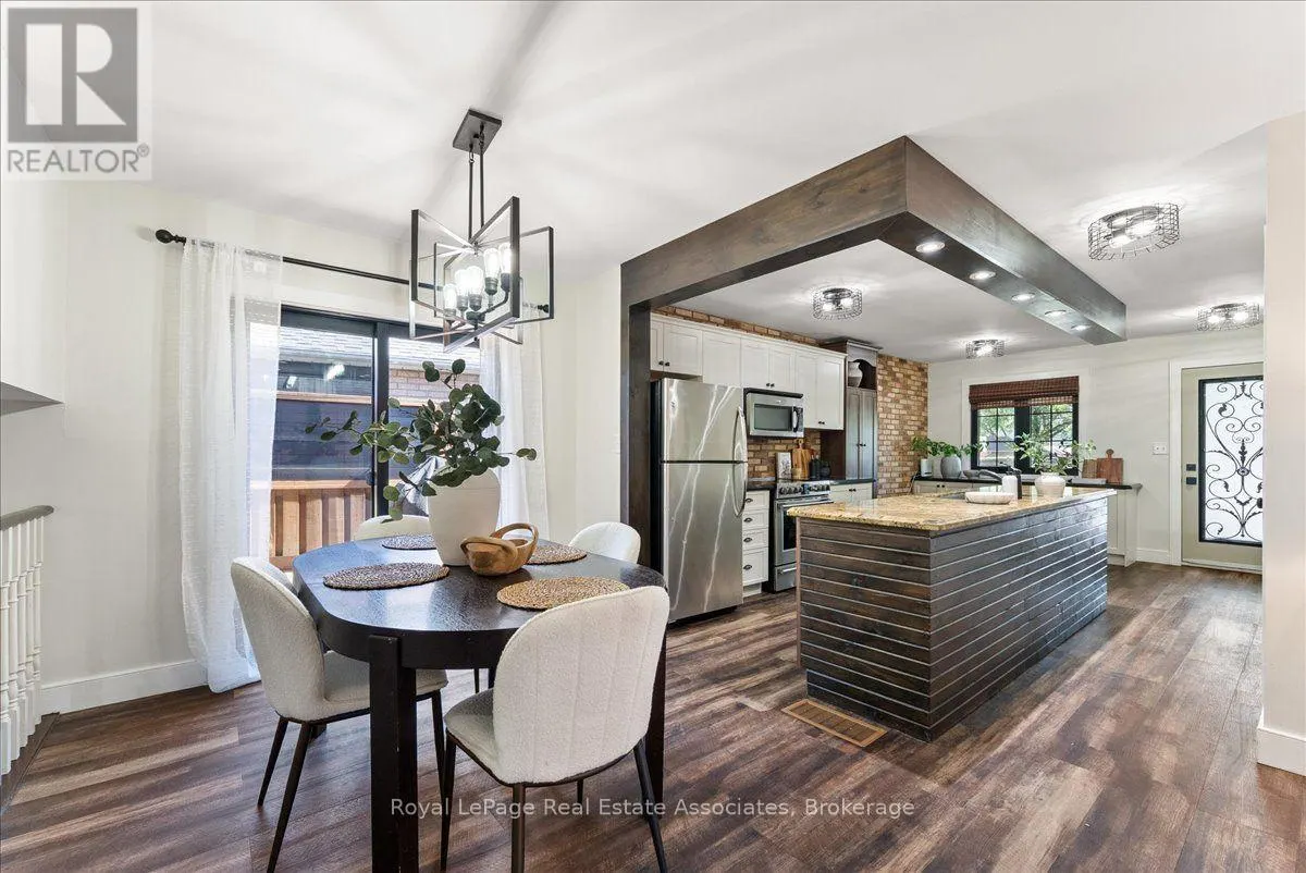 1464 TROWBRIDGE DRIVE