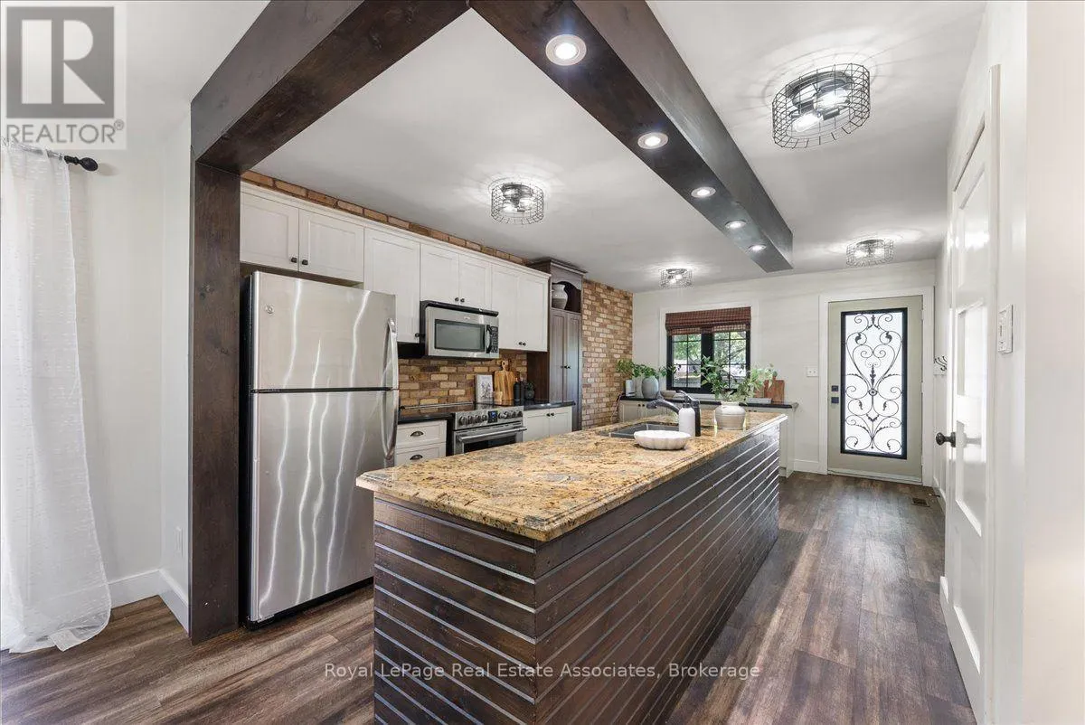 1464 TROWBRIDGE DRIVE