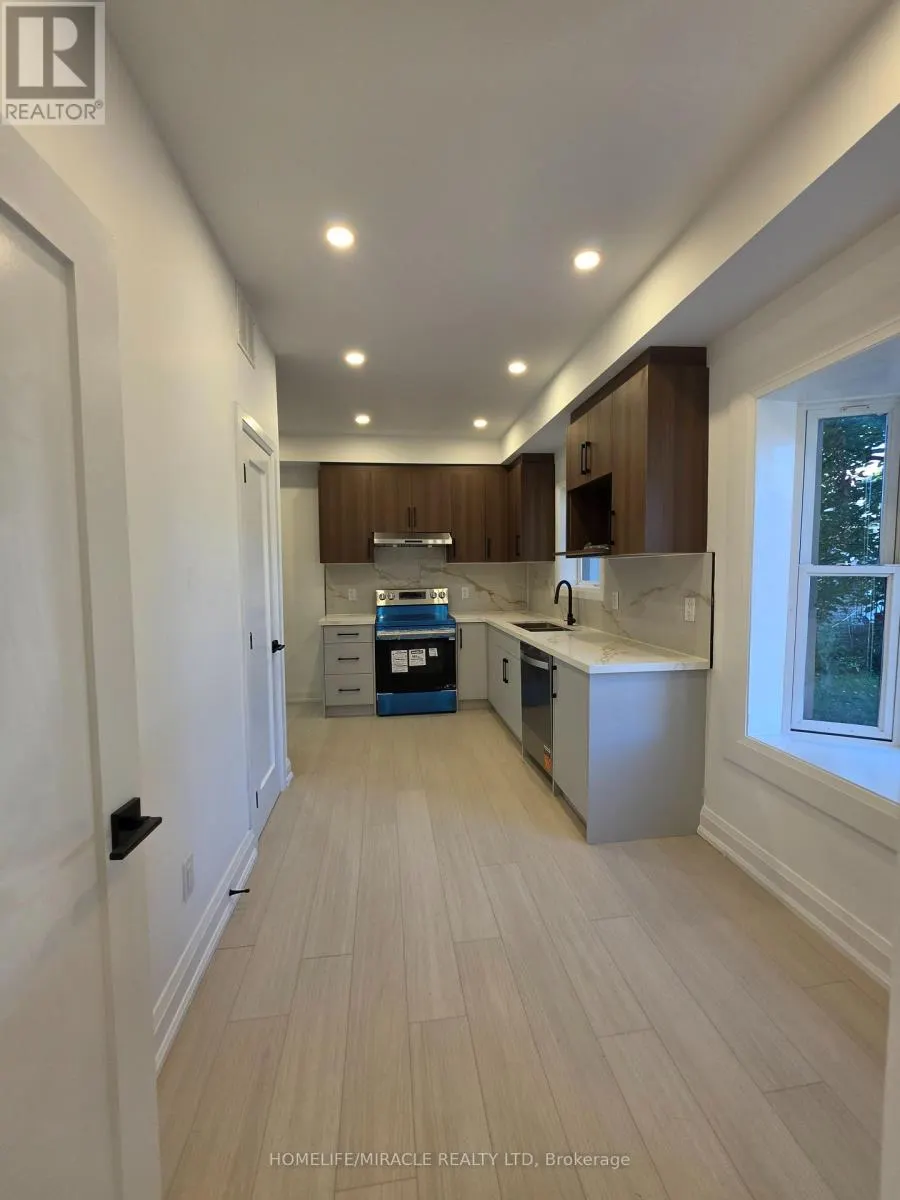 MAIN - U-1 - 22 ROSSANDER COURT