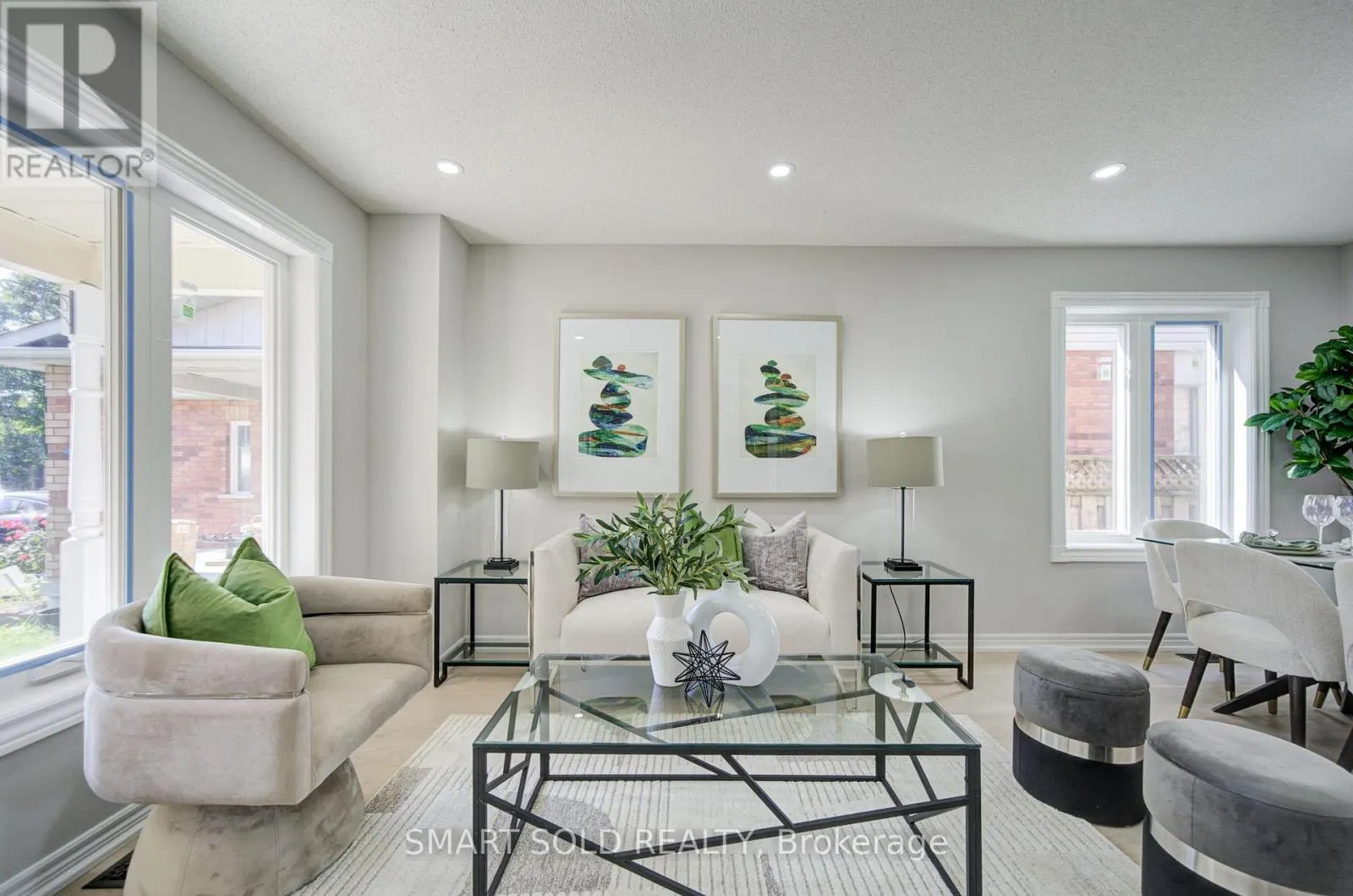 32 BROCKMAN CRESCENT