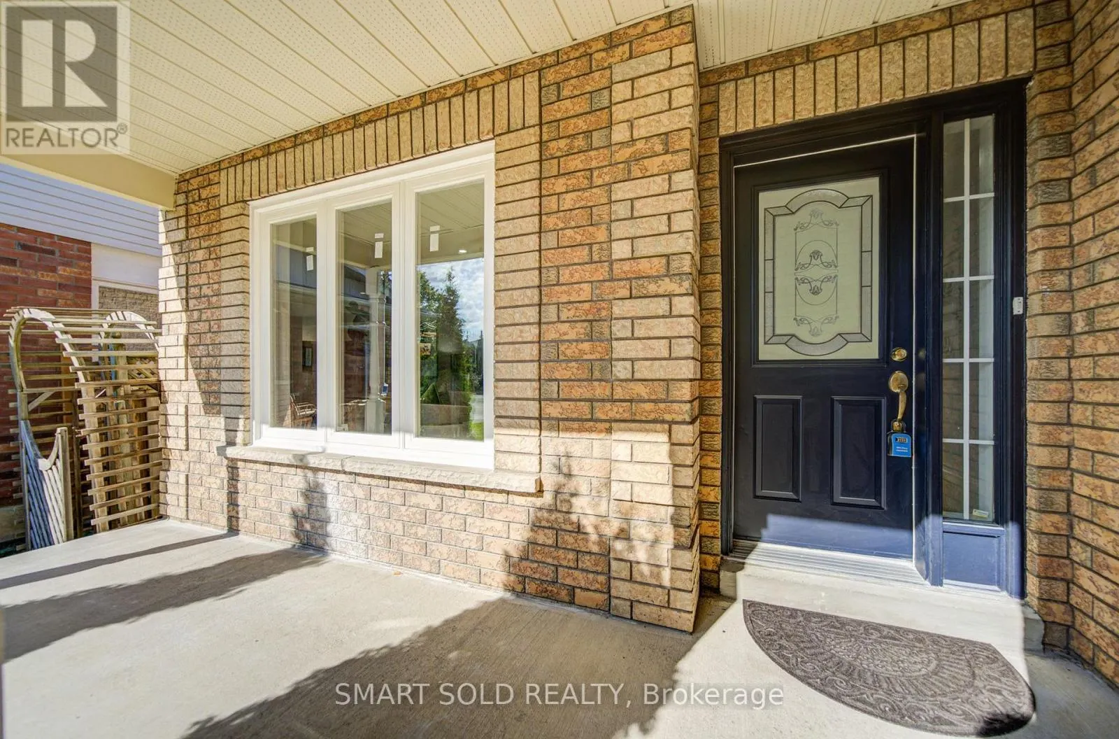 32 BROCKMAN CRESCENT