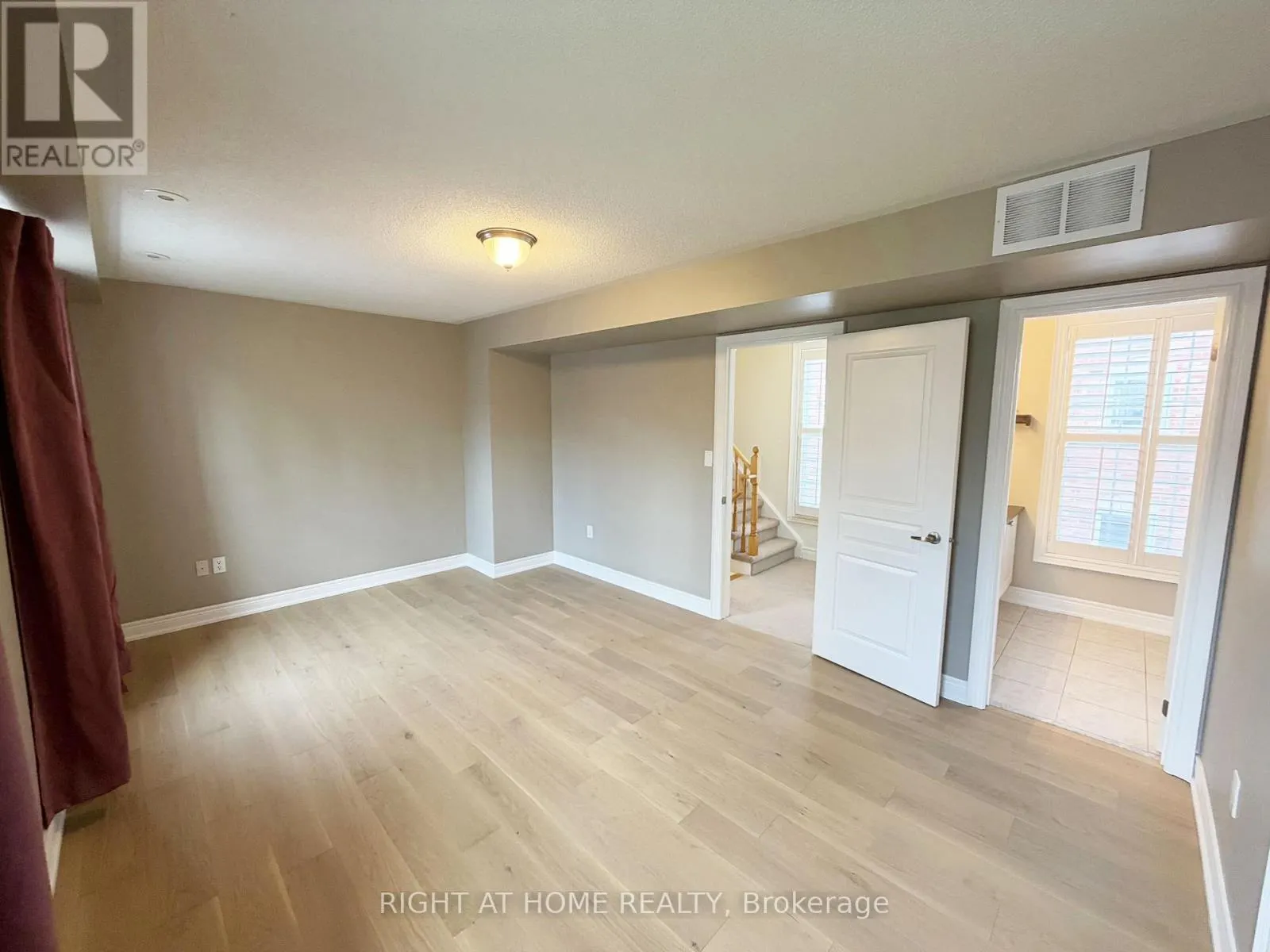 1 FAIRHEAD MEWS