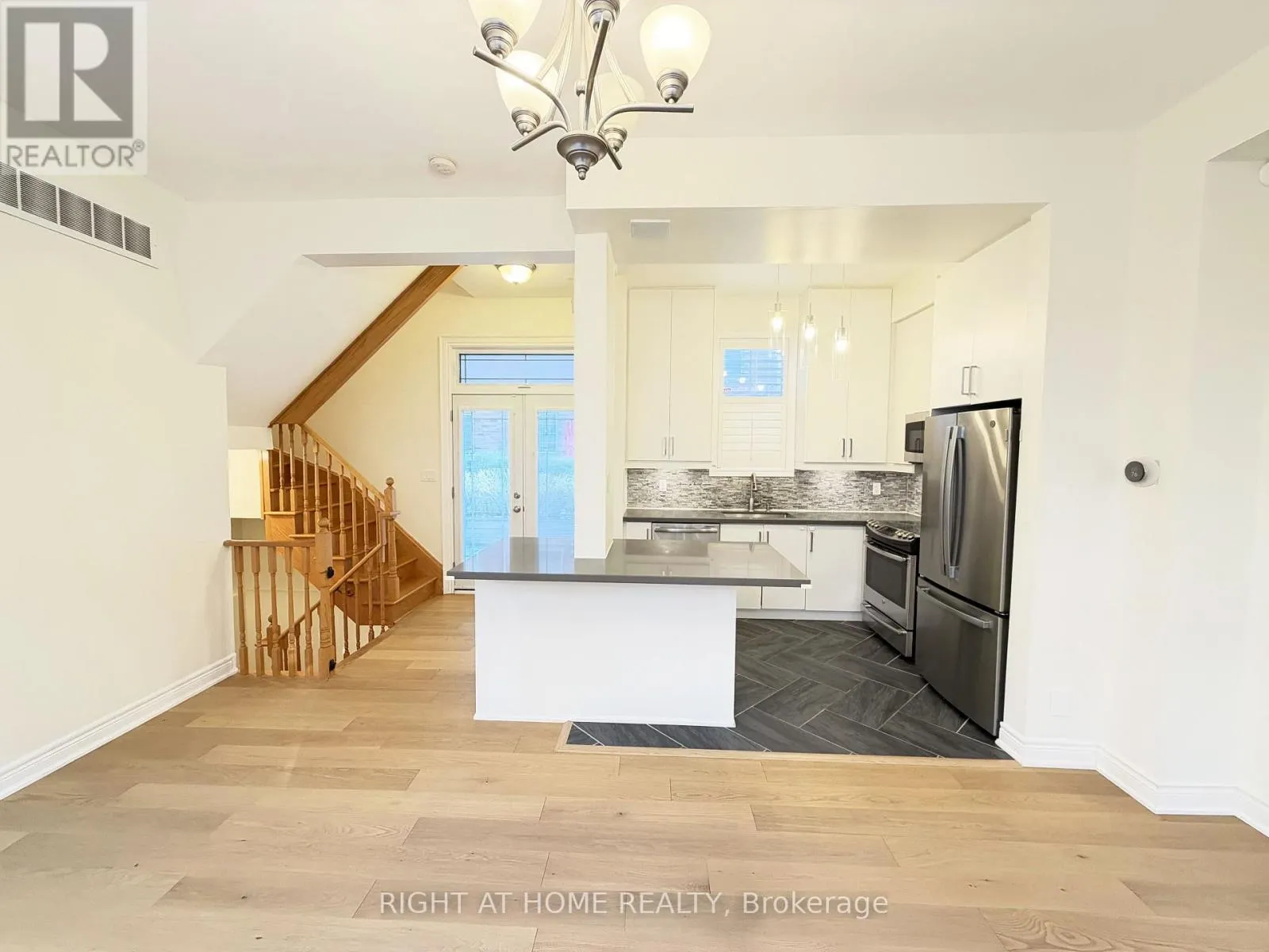 1 FAIRHEAD MEWS