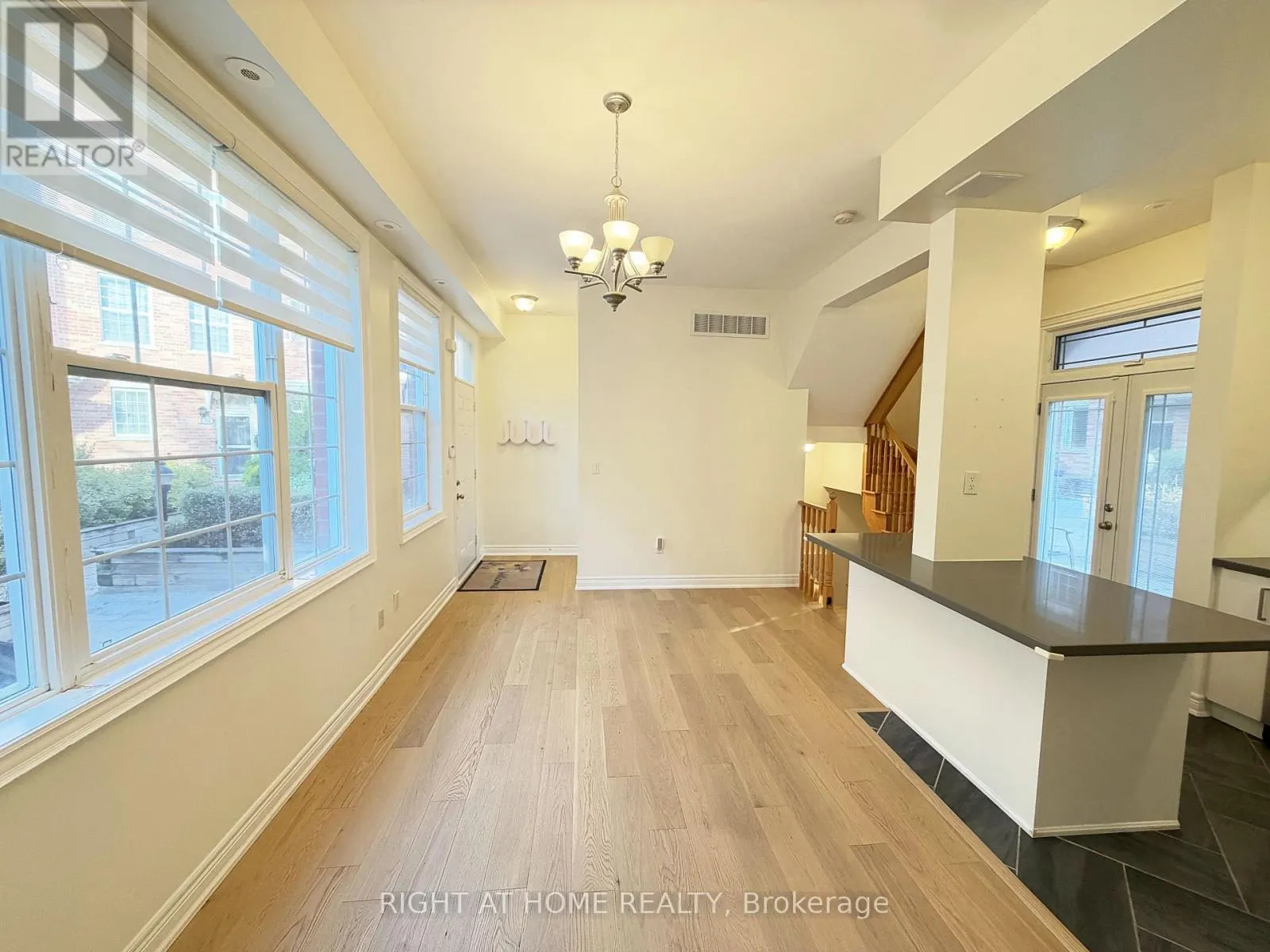 1 FAIRHEAD MEWS