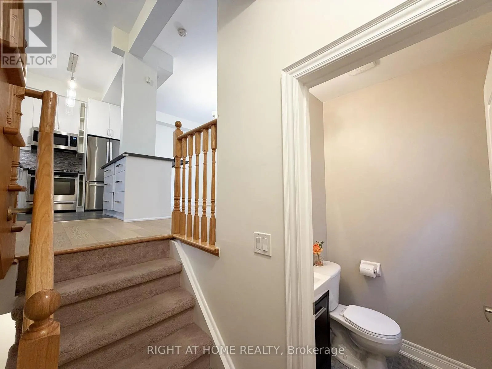 1 FAIRHEAD MEWS