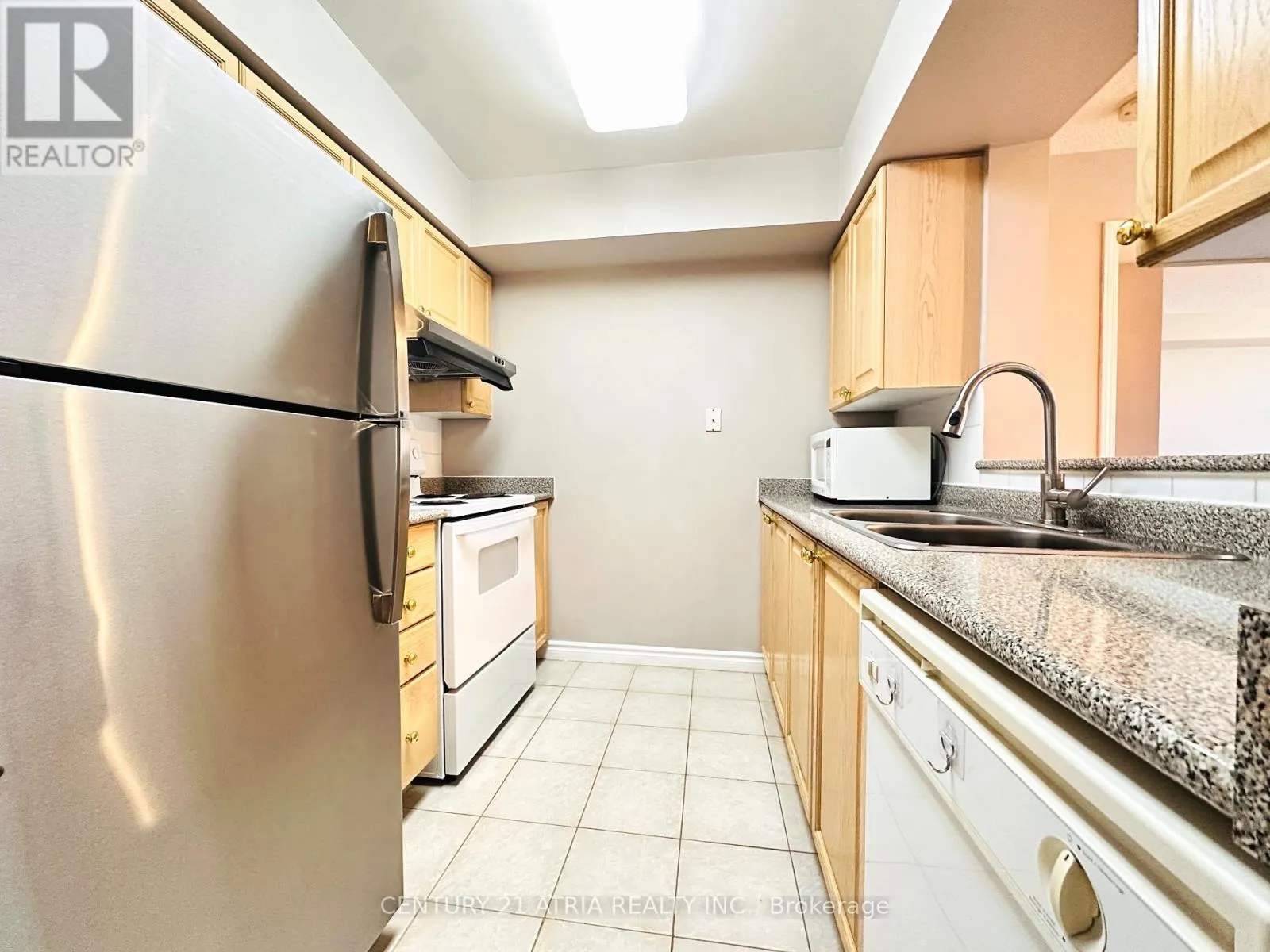211 - 3088 KENNEDY ROAD