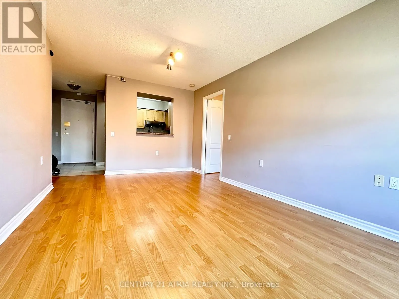211 - 3088 KENNEDY ROAD