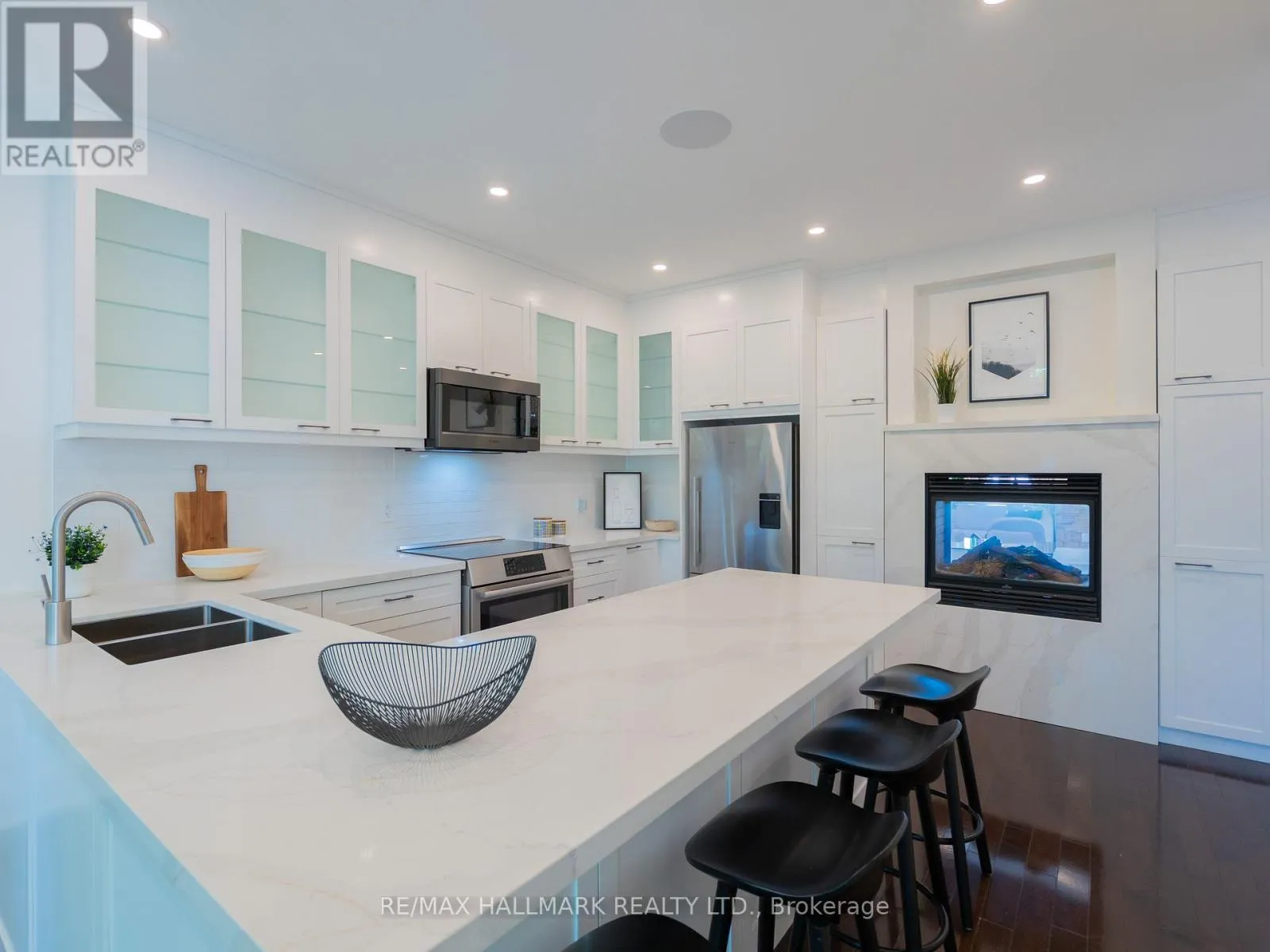 26 JUDITH DRIVE