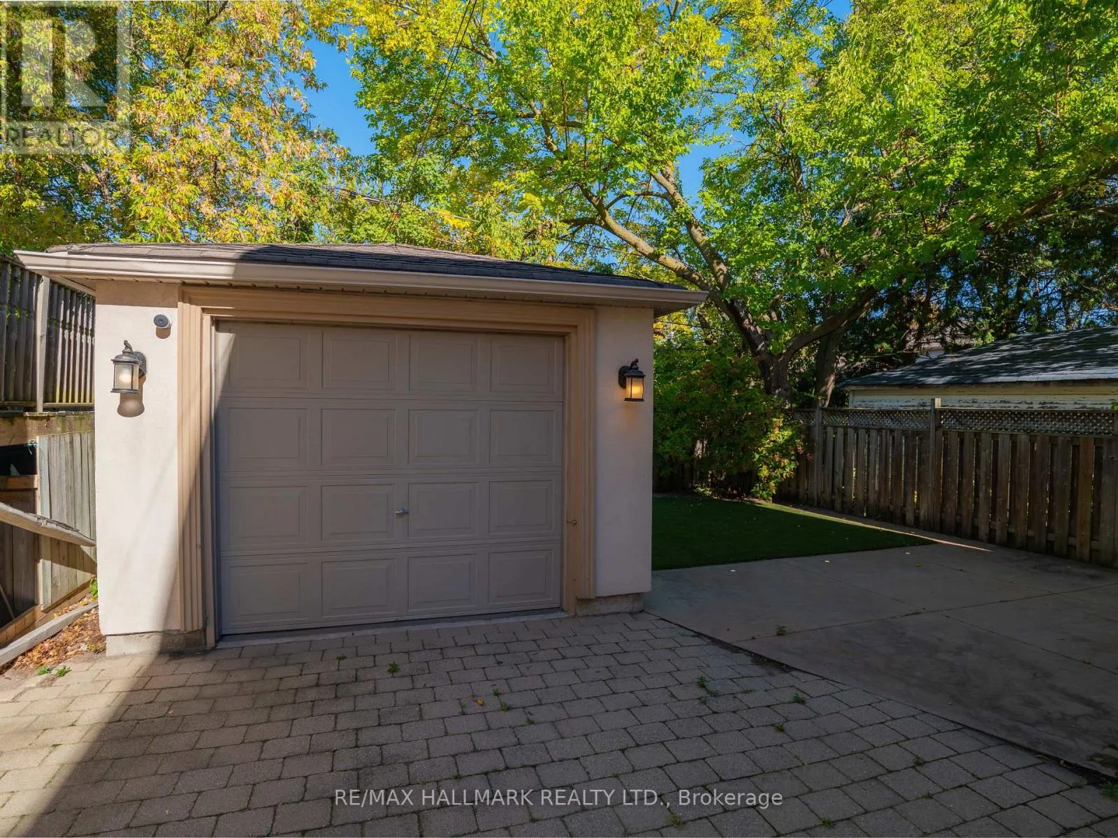 26 JUDITH DRIVE