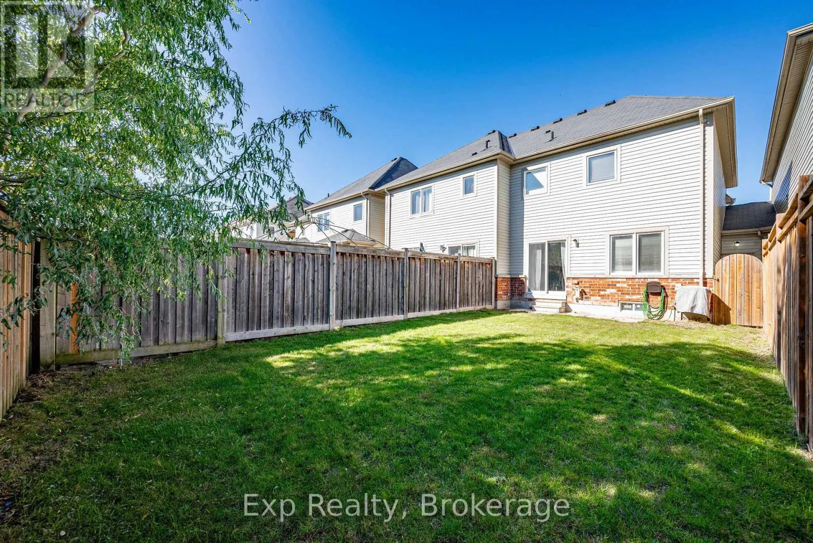 112 RICHARD DAVIES CRESCENT