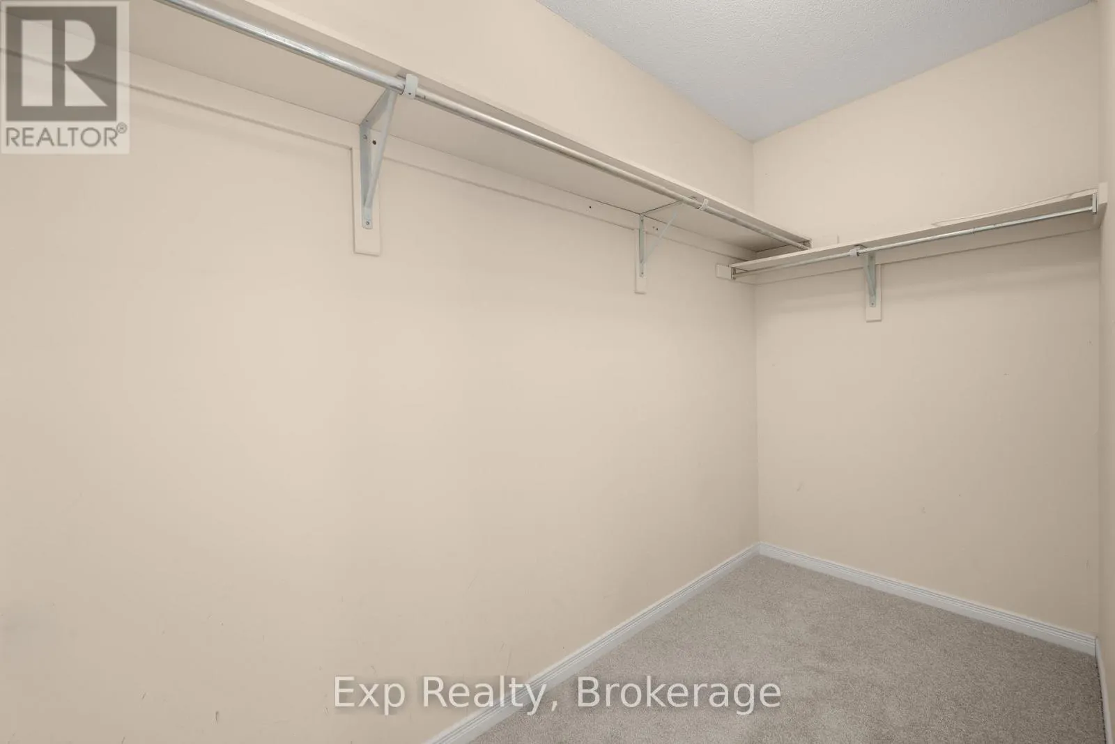 112 RICHARD DAVIES CRESCENT