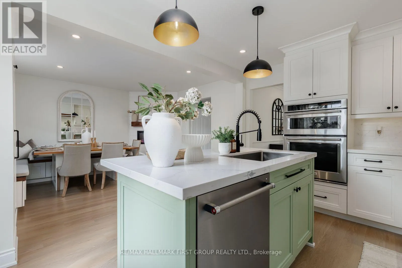 148 SANDRINGHAM DRIVE