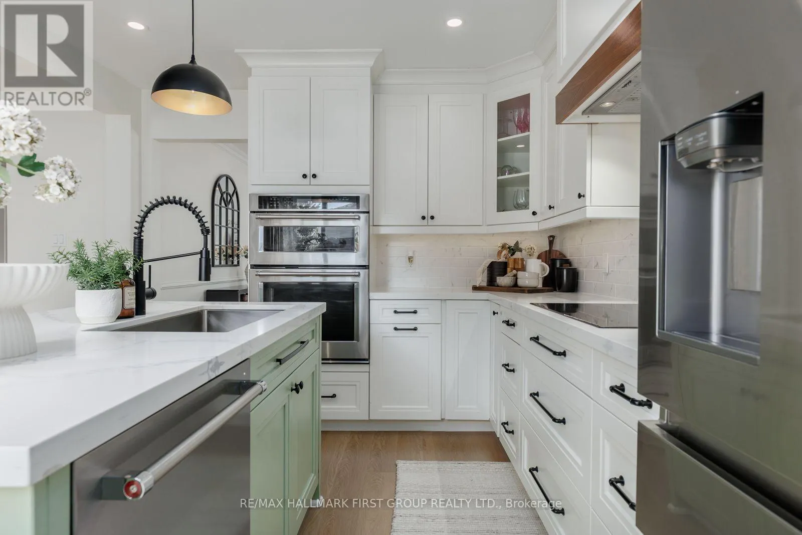 148 SANDRINGHAM DRIVE