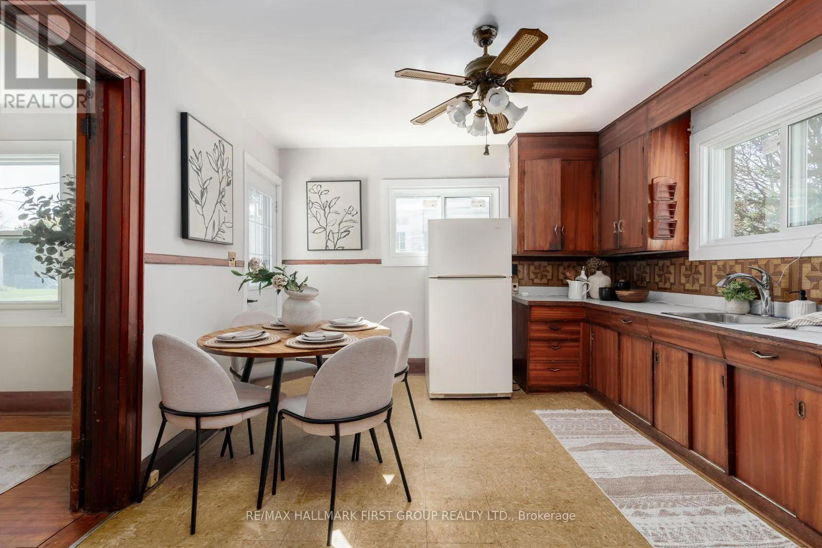 350 OSHAWA BOULEVARD S