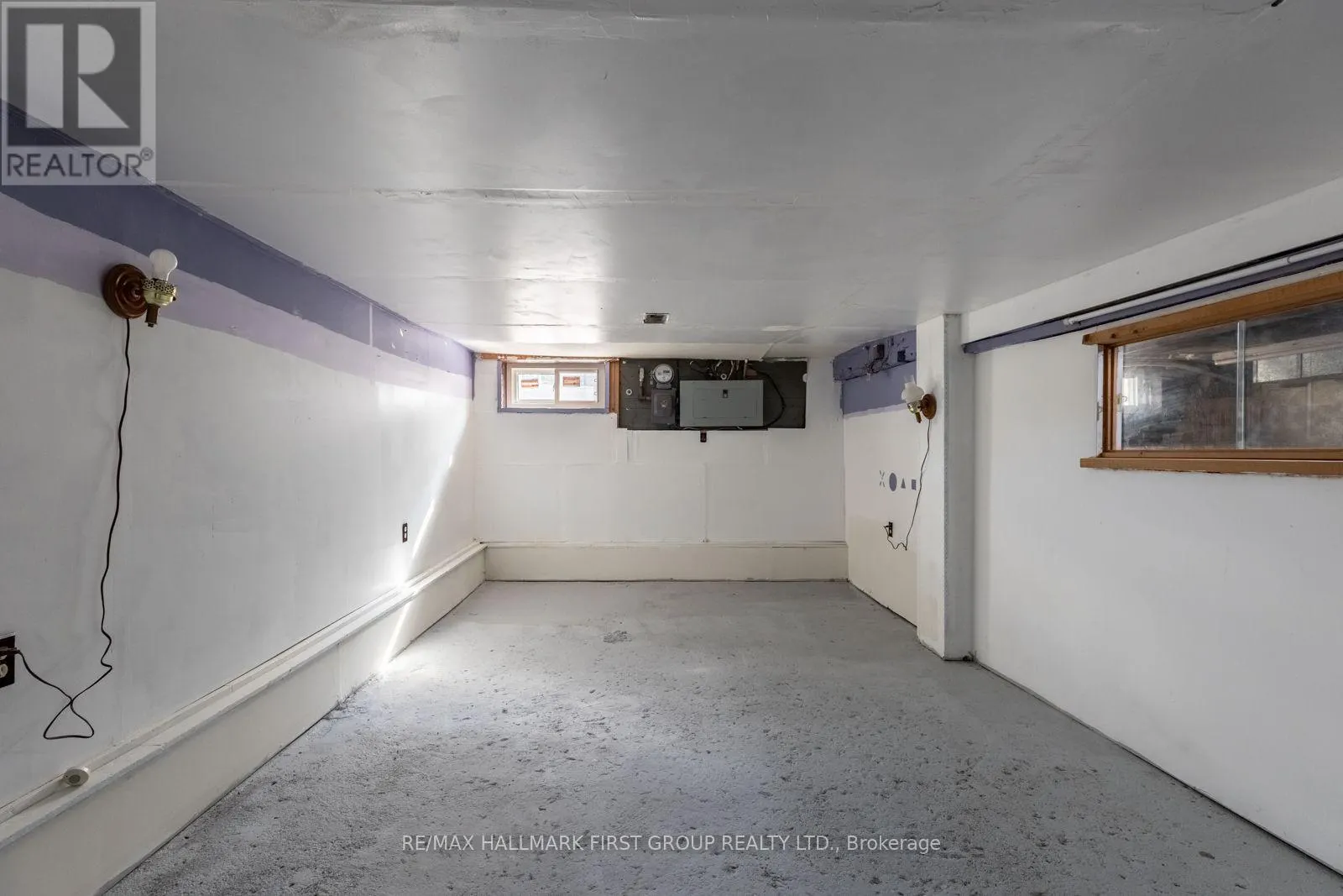 350 OSHAWA BOULEVARD S