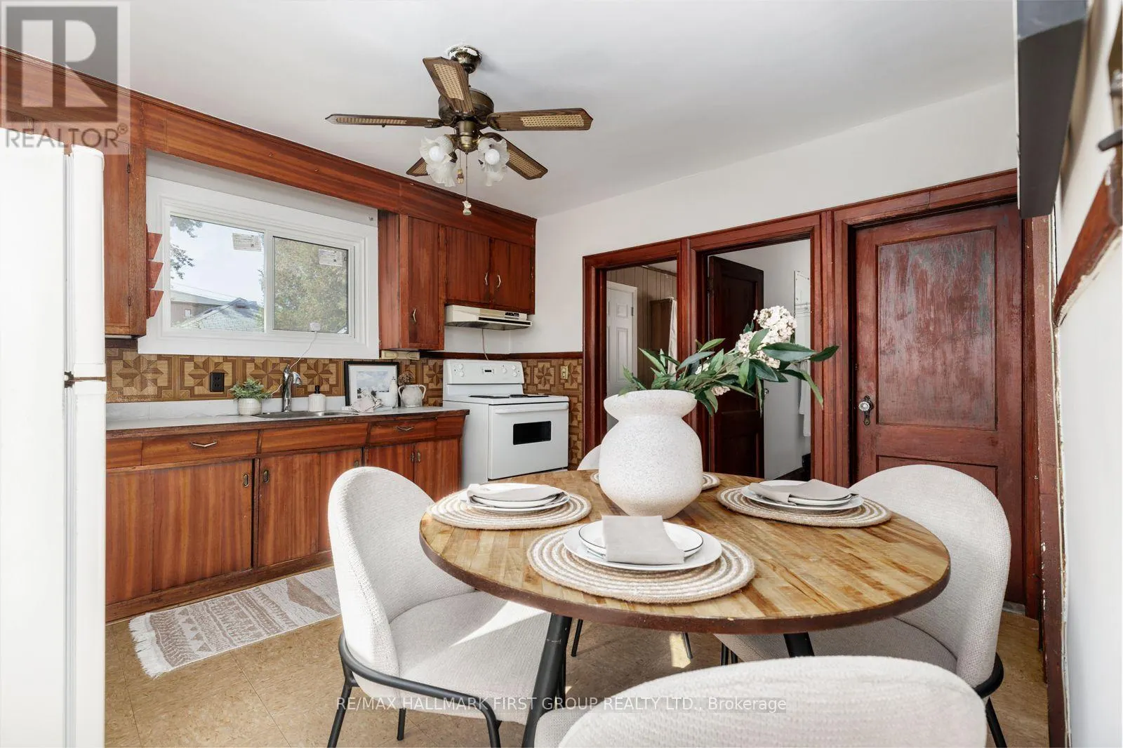 350 OSHAWA BOULEVARD S